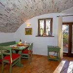 Liano Iris - Terrace & Parking Place - Happy Rentals
