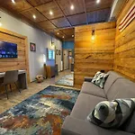 Sauze D'Oulx Ski Town Apartment