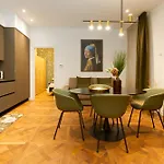 Elisabeth Luxury Home