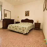 Cimarosa 5 Apartment