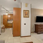 Robert House 50M From The Lake - Happy Rentals