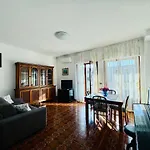 Angelina Apt