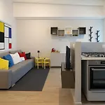 Mondrian Apartment L Bb Apartments Trieste