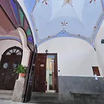 La Casa Dell'Archeologo