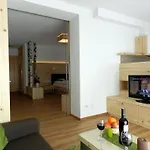 Garni Hotel Mezdi