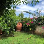 Grande Appartamento In Casale Ristrutturato