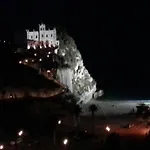 Grande Appartamento In Casale Ristrutturato