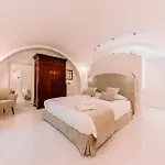 Proto Accommodation