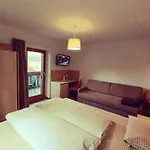 San Pietro Dolomiti Small Budget Hotel
