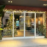 Lumia Hotel