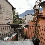 Un Balcone Sul Lago