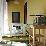 Beautiful Apartment In The Heart Of Sorrento !!!