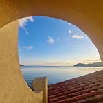 Casa Grande, Historic Villa By The Sea, In The Sea