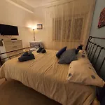Morghen 88 Vomero Rooms