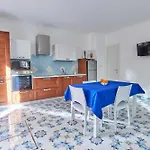 Seashell Apartment