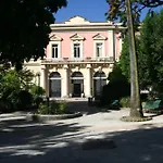 Botanic Charm