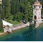 Lovely Flat With Shared Pool And Amazing Lake View