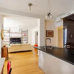 Private Parking-15 Min From The Centre