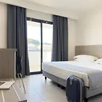 Simon Hotel Aprilia