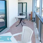 Senigallia, Bilocale Sul Mare Con Spiaggia Inclusa - Se004