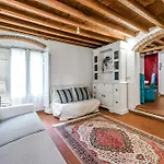 Hoslty-Suite L'Arancio-Enjoy The Historical Center