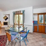 Beautiful Home In Sabaudia With Jacuzzi