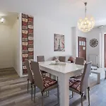 Awesome Apartment In Manerba Del Garda