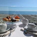 Grand Meeting Hotel