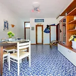 Principina Comfortable Apartment 900M Dal Mare