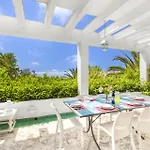 Yourhome - Villa Claudette Private Pool And Jacuzzi