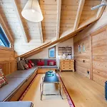 Attic Apartment Dolasilla
