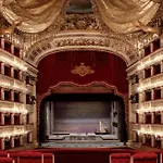 Maman Suite, City Center Near Molo Beverello
