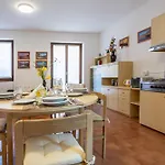 Terraced House On The Lakeside Of Gravedona - Larihome A04
