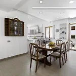 Rose Sorrento House