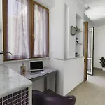 Rose Sorrento House