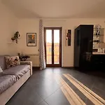 Domus Claudia - Appartamento Elegante Vicino Fco