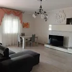 Elegante Villa Anzio Mare
