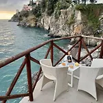 Villa Amare With Beach And Breathtaking Views
