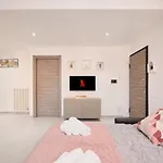 5 Fco Modern & Spacious, Free Parking