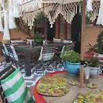 Al 28 B&B