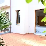 S075 - Sirolo, Bilocale Con Giardino E Garage In Centro