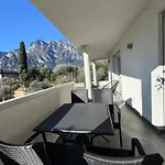 Oleeva Apartment