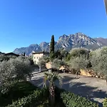 Oleeva Apartment