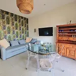 Olivella21 Luxury Apartment Montesanto