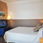 La Bouganville A 200 M Dal Mare