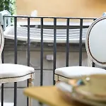Casa Vacanza Al Centro Di Napoli A' Fenestrella