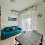 Appartamentino Sul Mare Con Due Balconi, Aria Condizionata, Wi-Fi