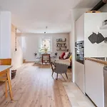 Casa Claudia, Stylish & Spacious