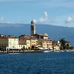 Wonderful Villa On The Garda Lake With Private Garden