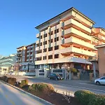 Capitol Apartments